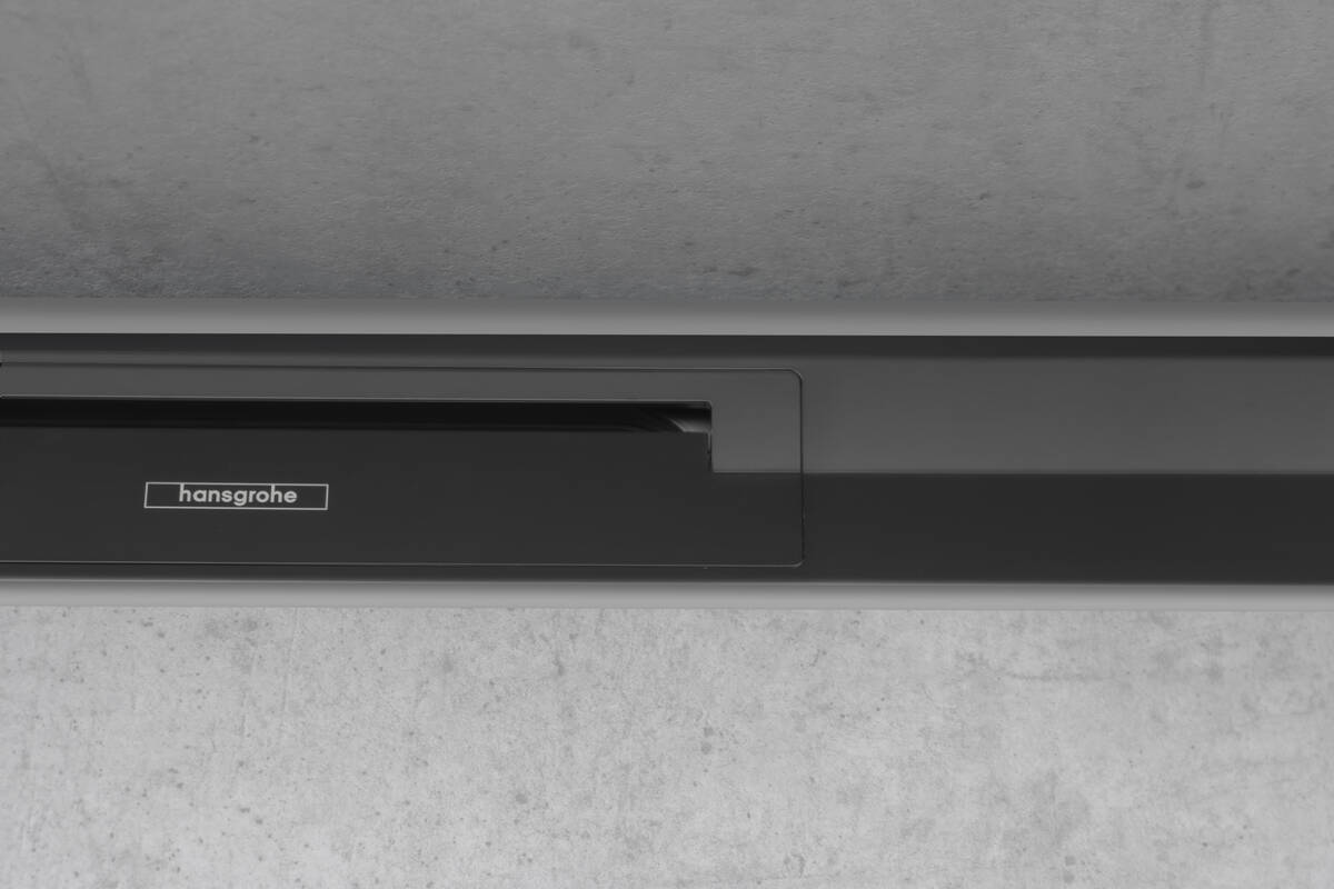odpływ prysznicowy hansgrohe Raindrain Flex czarny matowy montaż przyścienny
